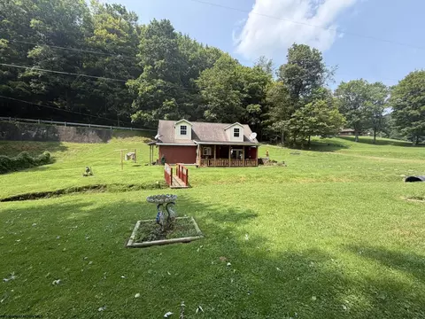 Exterior - 252 Gateway Rd, Wallace, WV 26448 photo 7 of 7