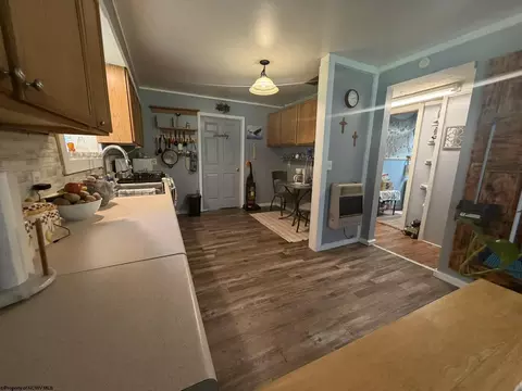 Entry Way - 252 Gateway Rd, Wallace, WV 26448 photo 1 of 2