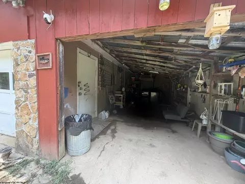 Exterior - 252 Gateway Rd, Wallace, WV 26448 photo 3 of 7