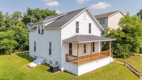 387 Dille St, Morgantown, WV 26505