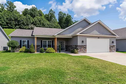 216 Crimson Ln, Bridgeport, WV 26330