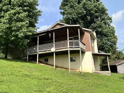 493 Sandy Ave, Buckhannon, WV 26201