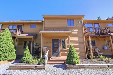 11 Deerfield Cir UNIT 11,  3, Davis, WV 26260
