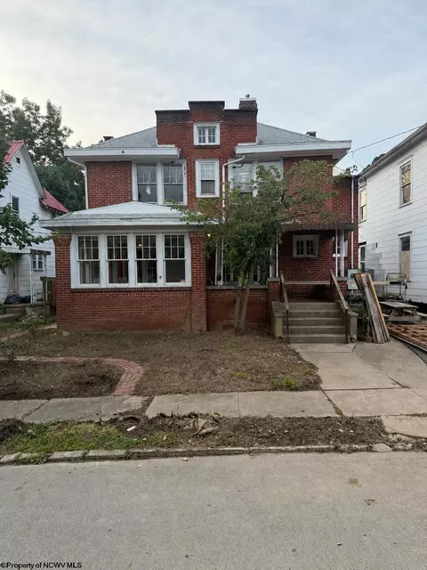 515 Center Ave, Weston, WV 26452