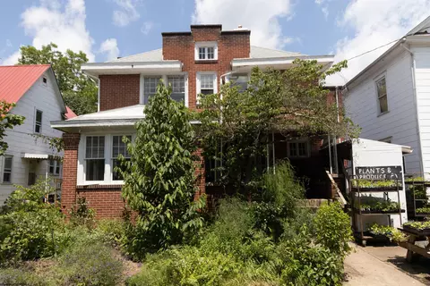 515 Center Ave, Weston, WV 26452