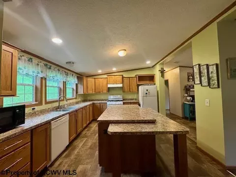 Kitchen - 1683 Range Rd, Wadestown, WV 26590 photo 1 of 3