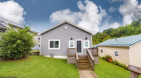 54 Mack St, Fairmont, WV 26554