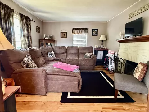 Living - 52 4th St, Carolina, WV 26563 photo 1 of 3