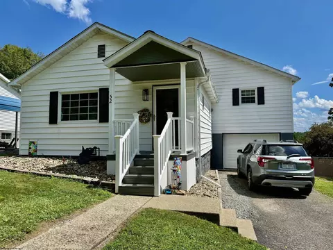 Exterior - 52 4th St, Carolina, WV 26563 photo 2 of 10