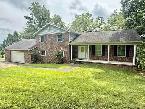 20 Bel Manor Dr, Fairmont, WV 26554