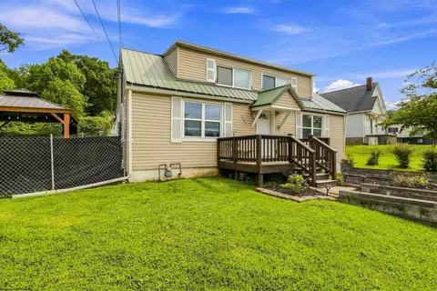 1405 Andmore St, Morgantown, WV 26505