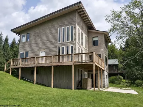 106 Manor Rd, Davis, WV 26260