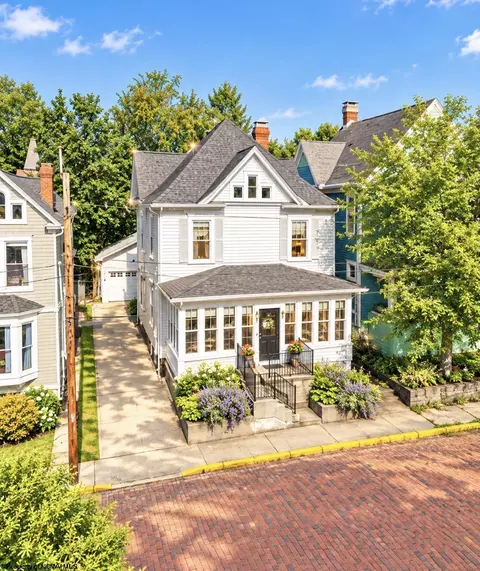 257 Morris St, Morgantown, WV 26501