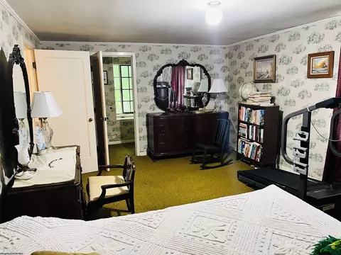Bedroom - 1 E 4th St, Weston, WV 26452 photo 3 of 6