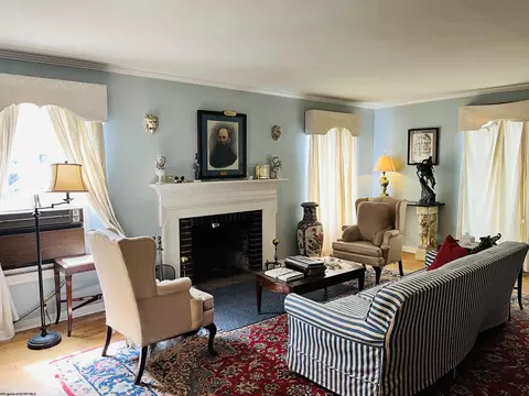 Living - 1 E 4th St, Weston, WV 26452 photo 2 of 4