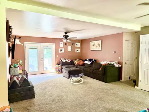 Living - 112 Hillside Dr #THOMAS CORP, Thomas, WV 26292 photo 2 of 3