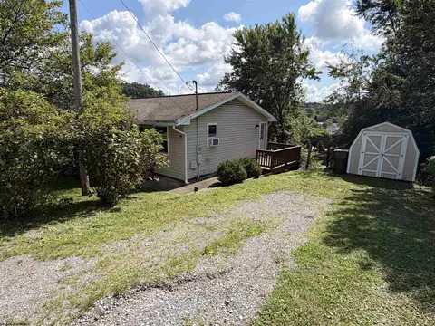 59 Upper Dr, Buckhannon, WV 26201