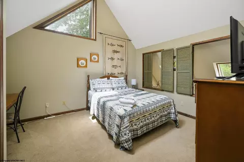 Bedroom - 195 Brookside Rd, Davis, WV 26260 photo 4 of 10