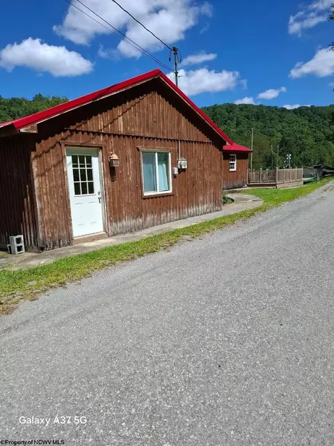 8248 Alton Rd, Adrian, WV 26210