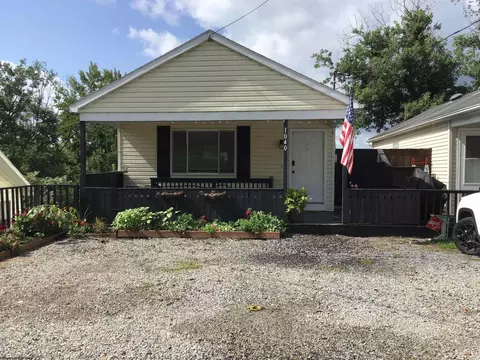 1040 Dorsey Ave, Morgantown, WV 26501