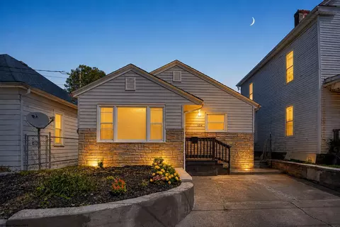 104 Summit Ct, Clarksburg, WV 26301