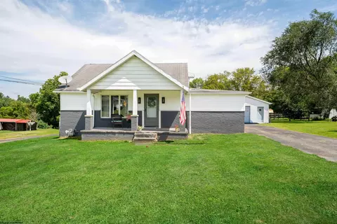 1752 S Eighty Eight Rd, Greensboro, PA 15338