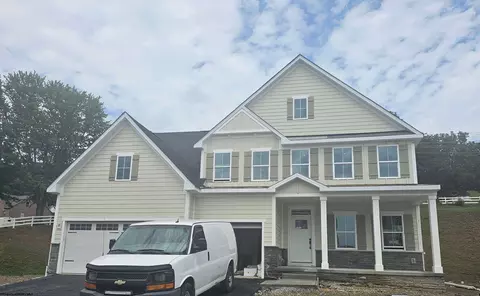 212 Opus Ln, Morgantown, WV 26508