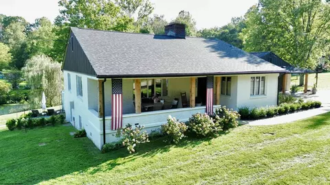 6833 Good Hope Pike, Lost Creek, WV 26385