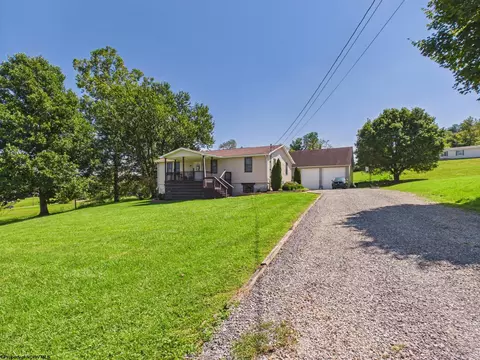 107 Duck Creek Rd, Lost Creek, WV 26385