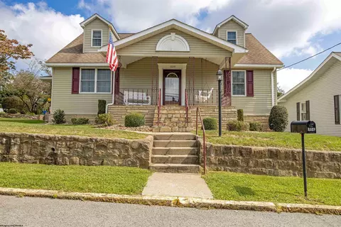 1329 Sabraton Ave, Morgantown, WV 26505