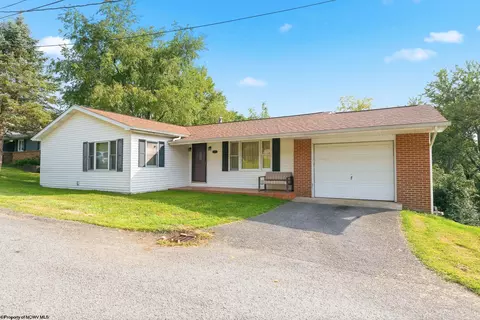 436 Riley St, Morgantown, WV 26505