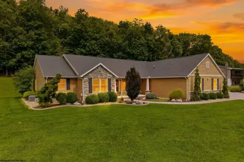 301 Stockett Rd, Morgantown, WV 26508