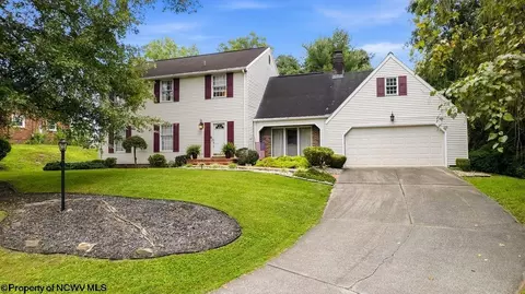 28 Diana Dr, Fairmont, WV 26554