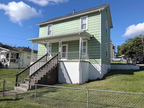 37 Summit Park Ave, Clarksburg, WV 26301