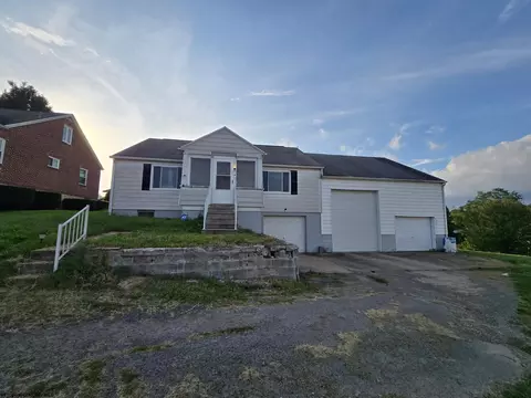 22 Gibson Ave, Masontown, WV 26542