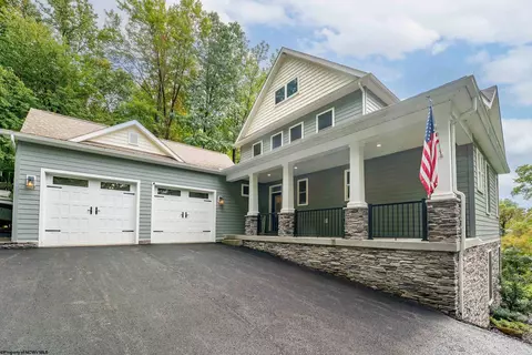 339 Dove Dr, Morgantown, WV 26508