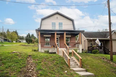 915 Boulevard Ave, Fairmont, WV 26554