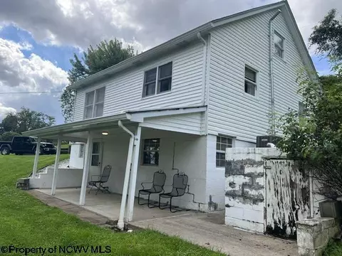601 Matheny Hl, Enterprise, WV 26568
