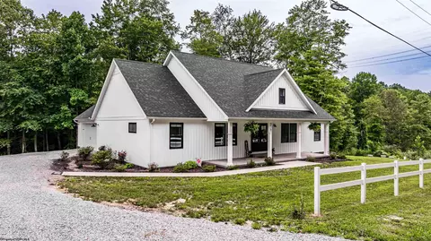 3545 Lazzelle Union Rd, Morgantown, WV 26501
