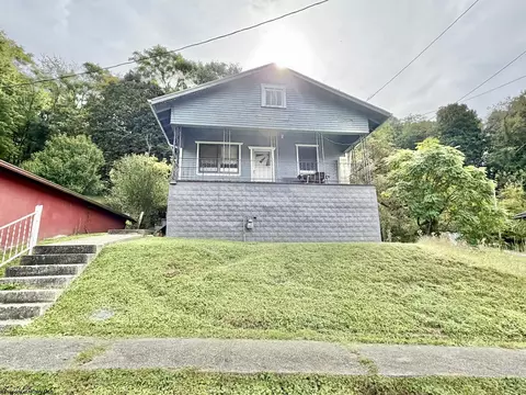212 Bennett Ave, Weston, WV 26452