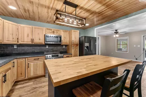 Kitchen - 4243 Independence Rd, Independence, WV 26374 photo 4 of 5
