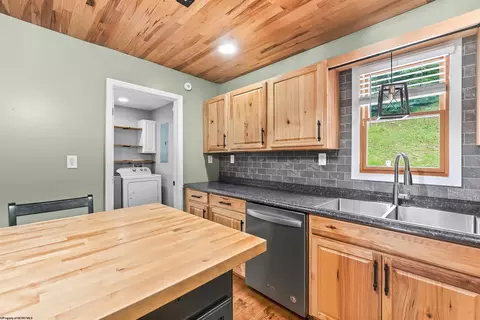 Kitchen - 4243 Independence Rd, Independence, WV 26374 photo 5 of 5