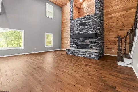 Living - 4243 Independence Rd, Independence, WV 26374 photo 6 of 8