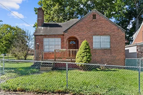 112 May St, Fairmont, WV 26554
