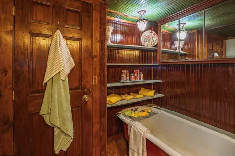 Bath - 352 Kent Ave, Davis, WV 26260 photo 5 of 5