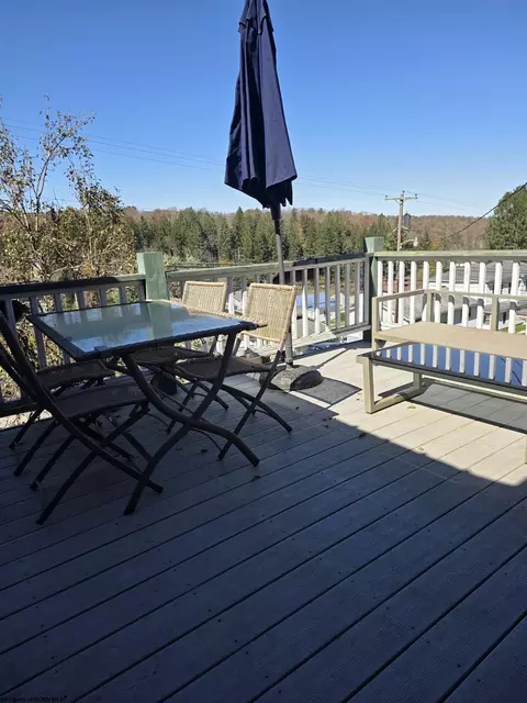 Exterior - 262 Brown St, Thomas, WV 26292 photo 7 of 10
