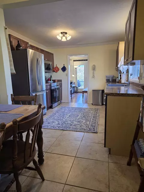 Kitchen - 262 Brown St, Thomas, WV 26292 photo 4 of 4