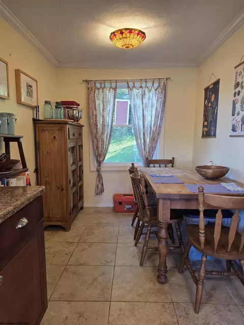 Dining - 262 Brown St, Thomas, WV 26292 photo 2 of 3