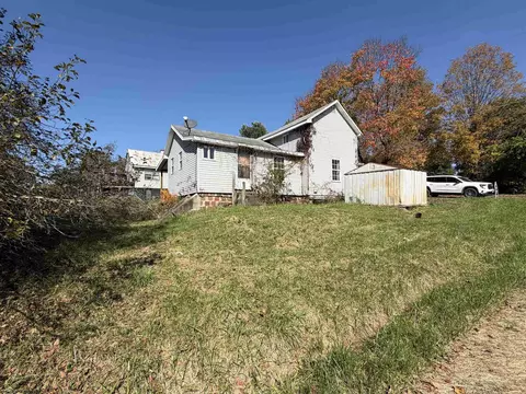 144 Johnson Ave, Elkins, WV 26241