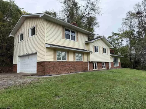 73 Redbud Dr, Clarksburg, WV 26301